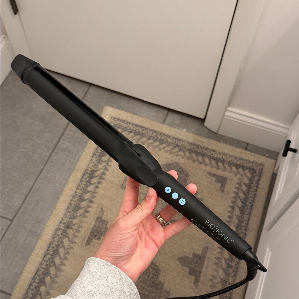 Bio Ionic Black Curling Iron